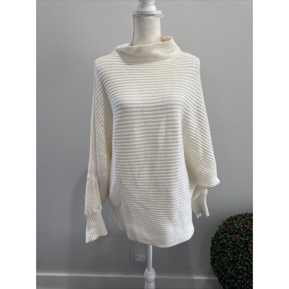 By Anthropologie Sweaters - By Anthropologie Women Ivory Turtleneck Sweater Sz XL